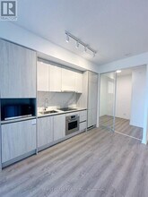 180 Front St E in Toronto, ON - Building Photo - Building Photo