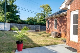 1000 Eagle Pass Way in Anniston, AL - Building Photo - Building Photo