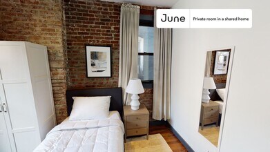 Private bedroom in 4 bed/2 bath Home in New York, NY - Building Photo - Building Photo