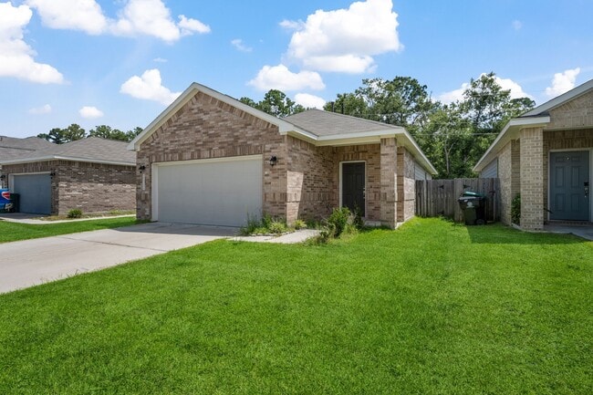 24734 Russet Bluff Trl in Huffman, TX - Building Photo - Building Photo