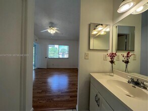 11584 NW 44th St in Coral Springs, FL - Building Photo - Building Photo