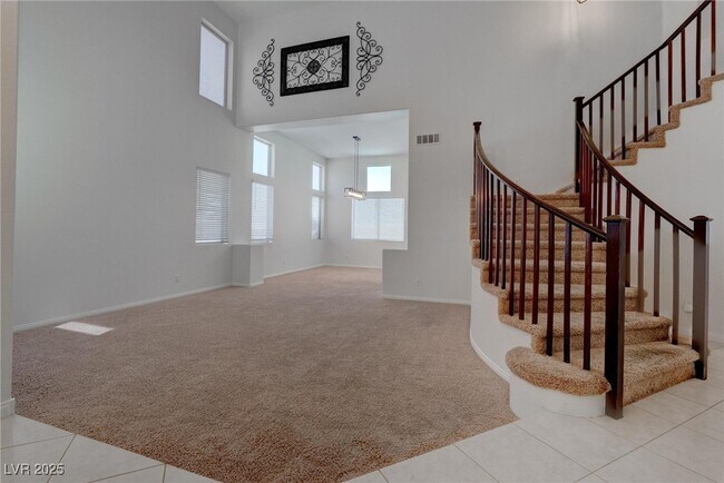 242 Water Bridge Ct in Henderson, NV - Building Photo - Building Photo
