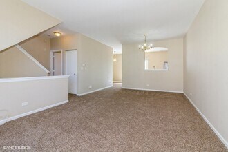 2917 Woodside Dr in Joliet, IL - Building Photo - Building Photo