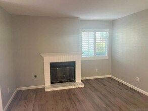 11349 Avenida De Los Lobos, Unit F # in San Diego, CA - Building Photo - Building Photo