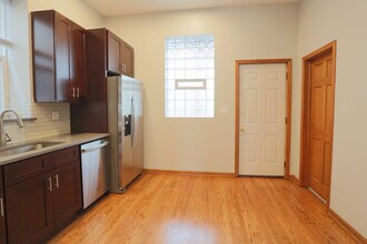 1506 W Erie St in Chicago, IL - Building Photo - Building Photo