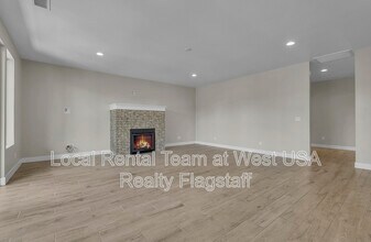 781 N Forest View Dr in Flagstaff, AZ - Building Photo - Building Photo