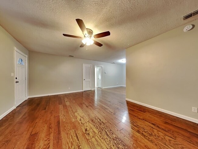 2896 Capper Rd in Jacksonville, FL - Building Photo - Building Photo