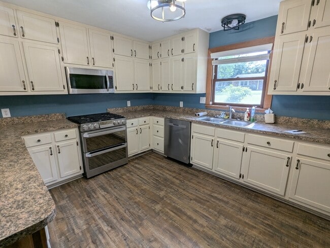 property at 115 Ferndale Dr