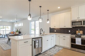 205 W Lafayette St in Fayetteville, AR - Building Photo - Building Photo