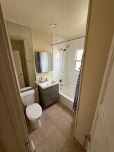 1721 N Glenoaks Blvd, Unit 1721 in Burbank, CA - Foto de edificio - Building Photo