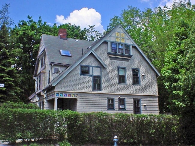 609 Washington St, Unit 1