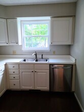 2154 Bristol Dr in Frederick, MD - Building Photo - Building Photo