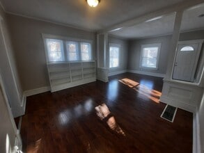 1805 24th Dr in Des Moines, IA - Building Photo - Building Photo