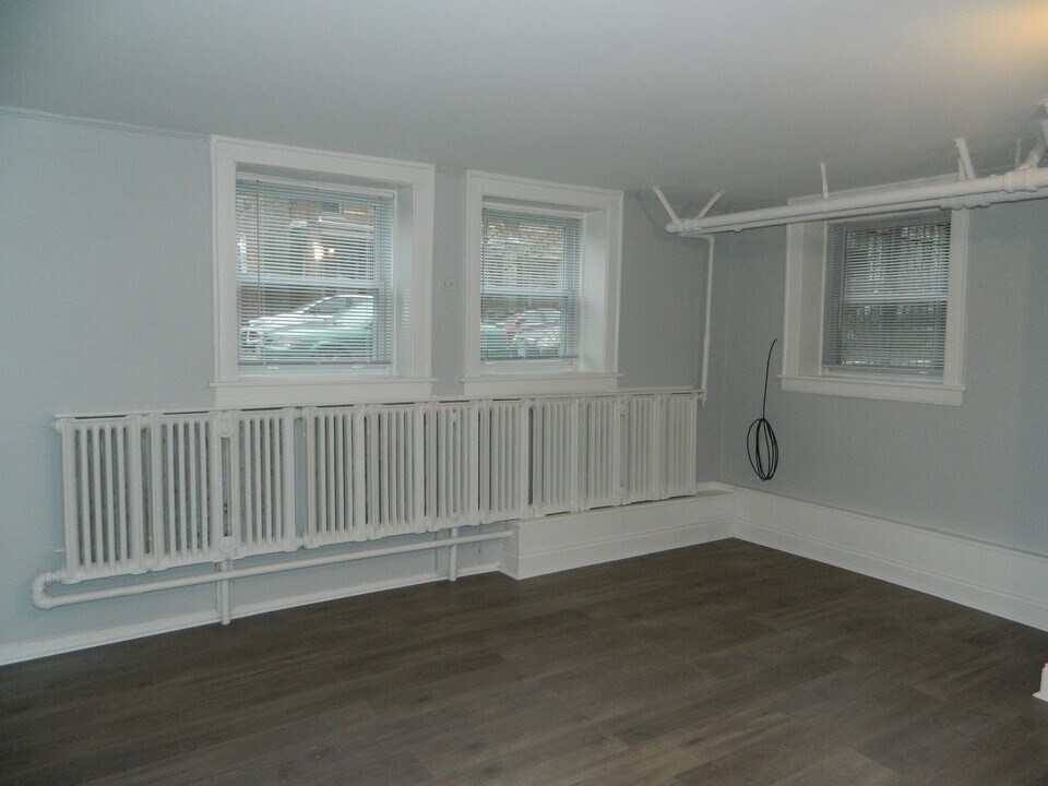 2517 W Gunnison St, Unit 1 in Chicago, IL - Foto de edificio