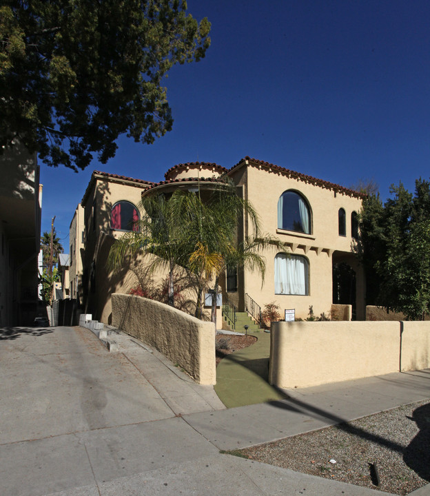 4427 Finley Ave in Los Angeles, CA - Foto de edificio