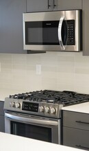 2061 S Main St in Bountiful, UT - Building Photo - Building Photo