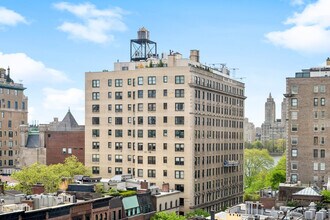 40 E 94th St in New York, NY - Building Photo - Building Photo