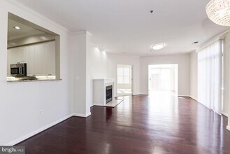 1860 Stratford Park Pl in Reston, VA - Building Photo - Building Photo