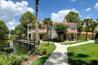 814 Arbor Lakes Cir in Sanford, FL - Building Photo - Building Photo