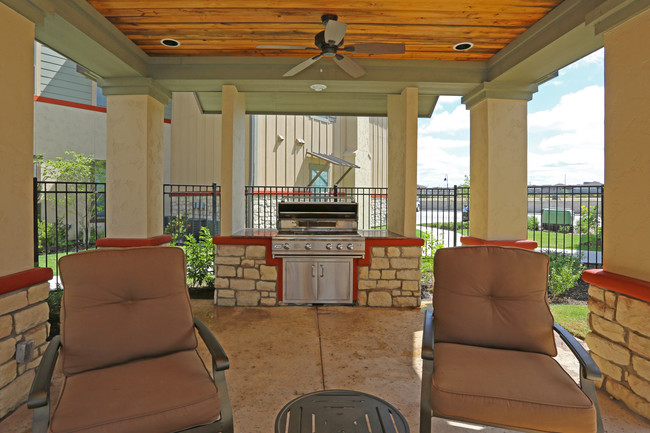 Cibolo Crossing in Laredo, TX - Foto de edificio - Building Photo