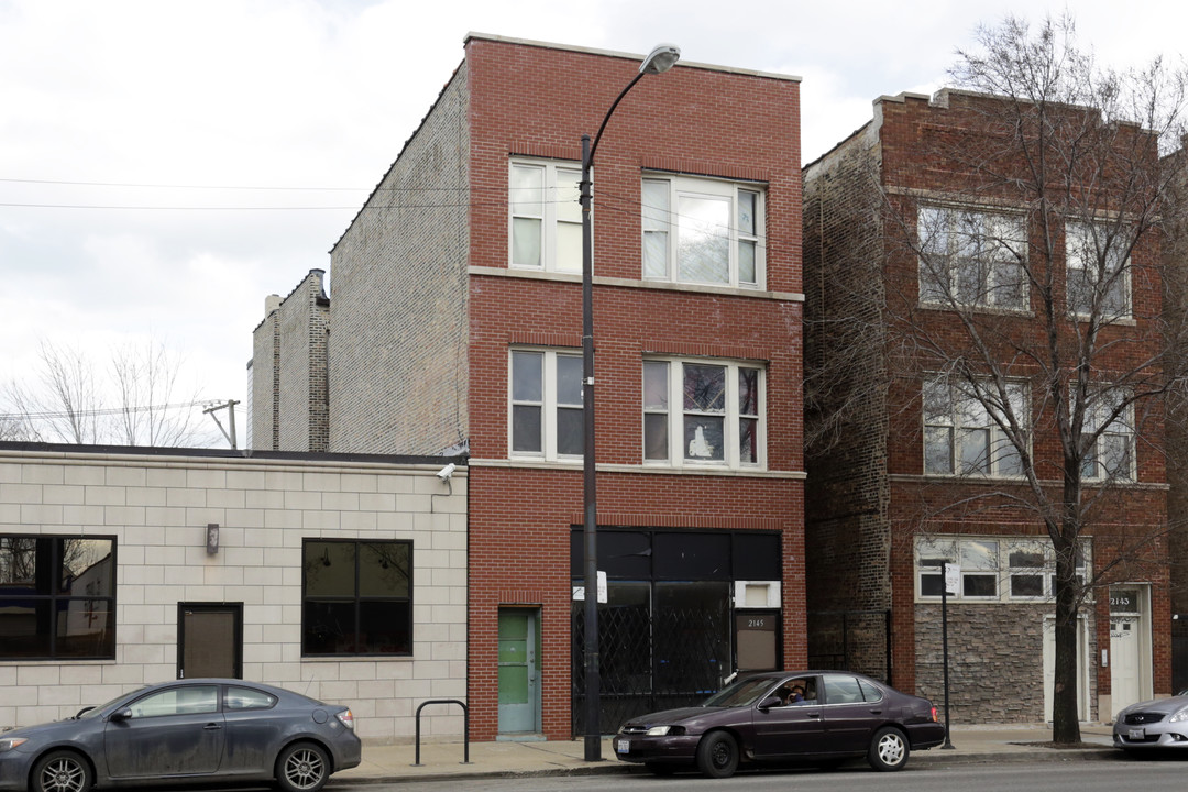 2145 N Western Ave in Chicago, IL - Building Photo