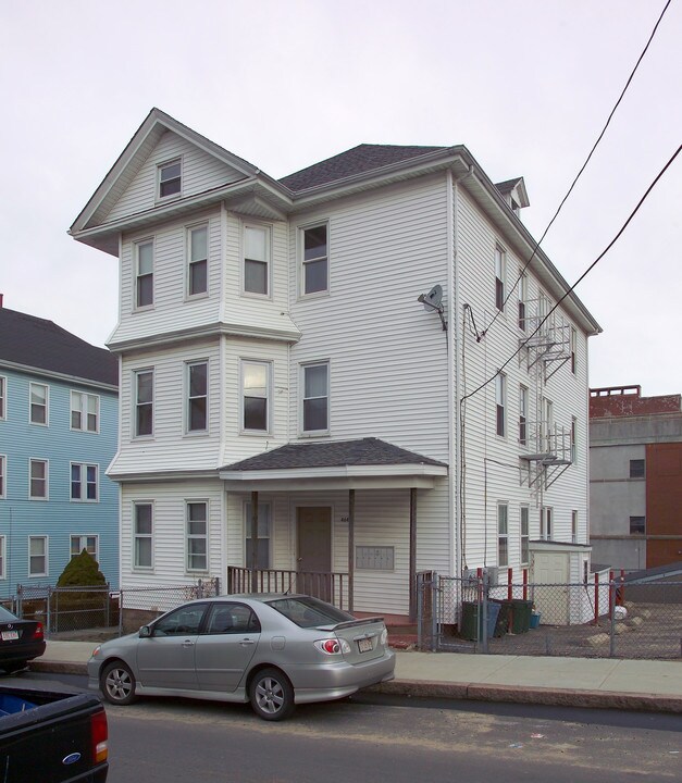 464 Division St in Fall River, MA - Building Photo