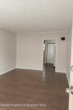 833 George St in Throop, PA - Building Photo - Building Photo