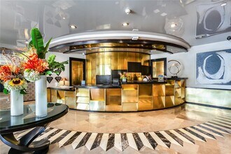 101 Ocean Dr in Miami Beach, FL - Building Photo - Building Photo