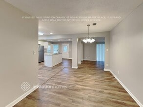 721 Utoy Cir SW in Atlanta, GA - Foto de edificio - Building Photo