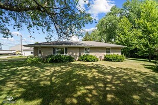 29221 Wilton Rd in Manhattan, IL - Building Photo