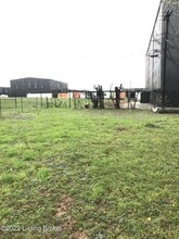 829 Bartley Ave in Bardstown, KY - Building Photo - Building Photo