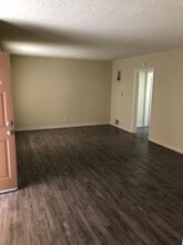 14919 Sherman Way in Van Nuys, CA - Building Photo - Building Photo
