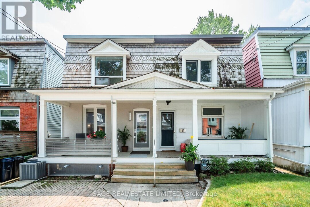 119 Withrow Ave in Toronto, ON - Building Photo