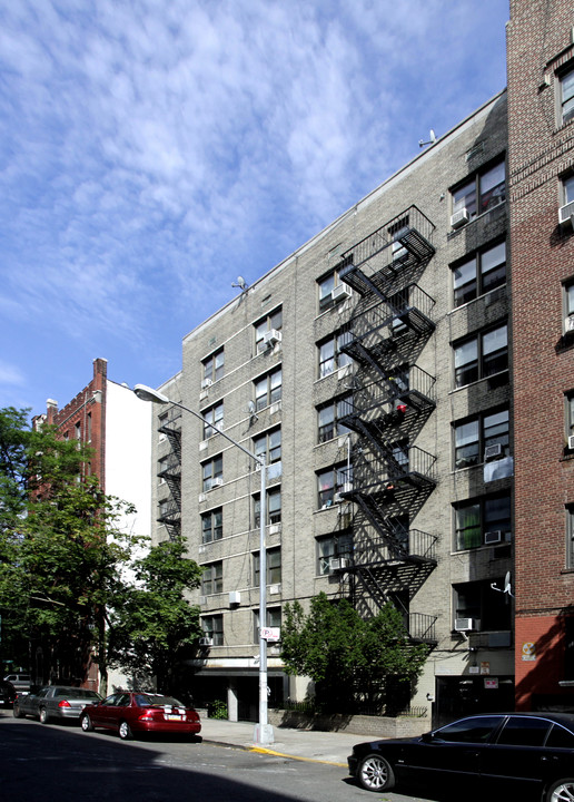 11 Crooke Ave in Brooklyn, NY - Building Photo