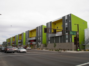 The Vale in Tempe, AZ - Foto de edificio - Primary Photo