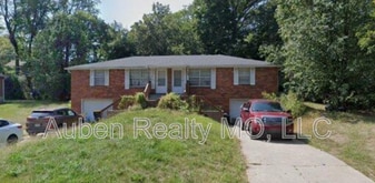 5136 N Oakley Ave in Kansas City, MO - Building Photo