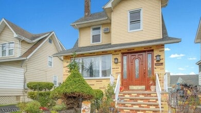 836 Livingston Rd in Elizabeth, NJ - Building Photo - Building Photo