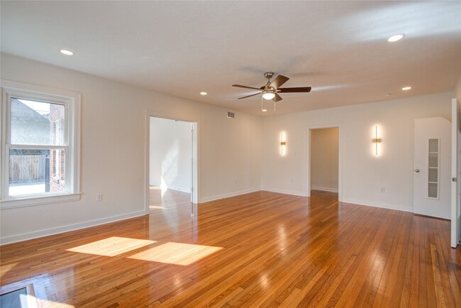 property at 2208 Blodgett St