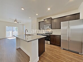 10602 137th St E in South Hill, WA - Building Photo - Building Photo