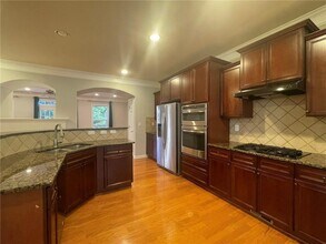 6050 China Rose Ln in Johns Creek, GA - Building Photo - Building Photo