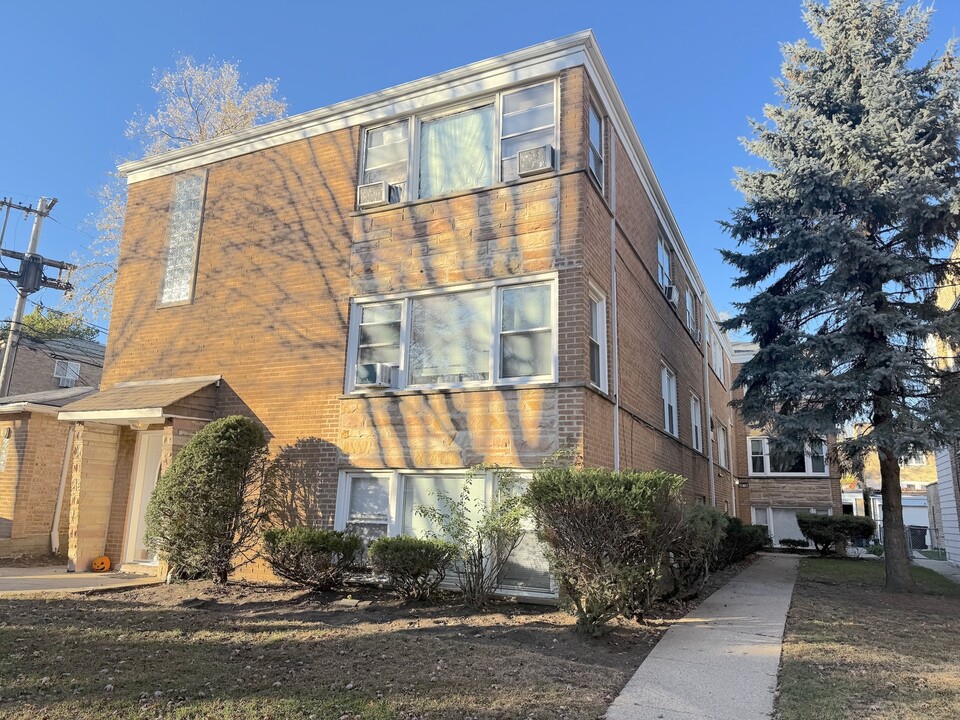 4846 Wright Terrace in Skokie, IL - Building Photo