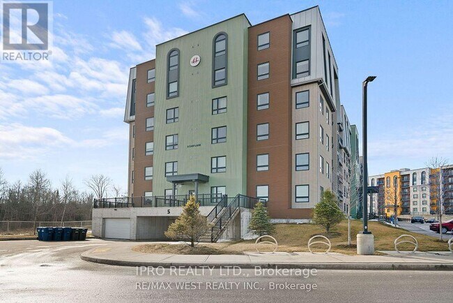 5 Chef Ln in Barrie, ON - Building Photo - Building Photo