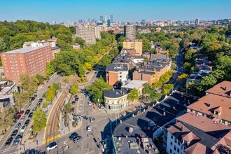 9 University Rd, Unit 15-E in Brookline, MA - Foto de edificio - Building Photo