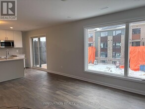 1515 Creekway Private in Ottawa, ON - Building Photo - Building Photo