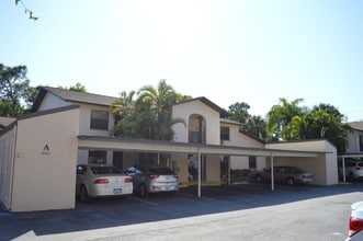 10011 Maddox Ln, Unit A201 in Bonita Springs, FL - Building Photo - Building Photo