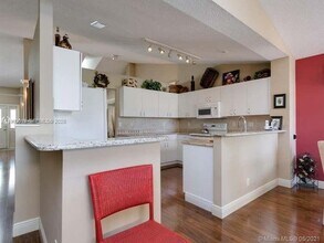 6310 NW 58th Way in Parkland, FL - Building Photo - Building Photo