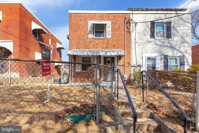 151 Darrington St SW in Washington, DC - Building Photo - Building Photo