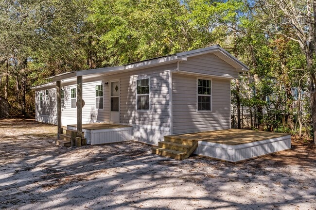 property at 2447 Elkin St SW