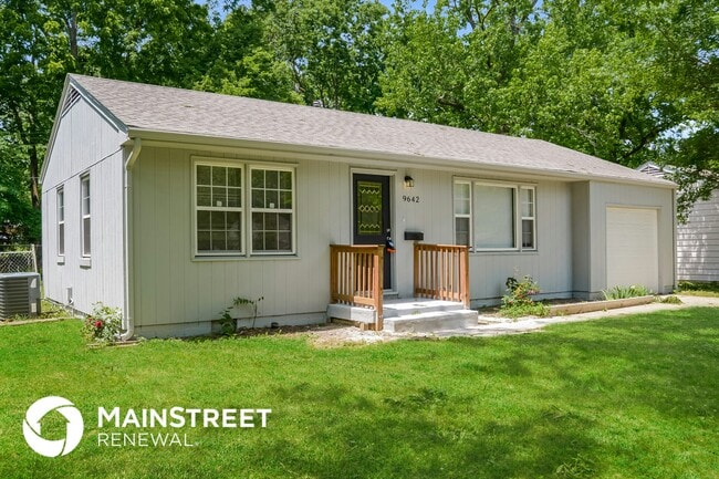 9642 McGee St in Kansas City, MO - Building Photo - Building Photo
