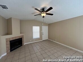 4111 Sunrise Glade Dr in San Antonio, TX - Building Photo - Building Photo